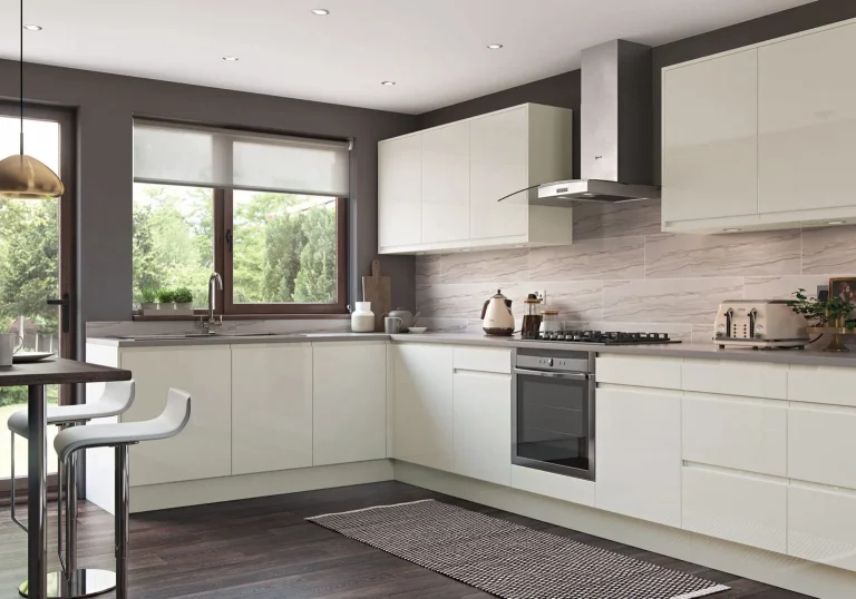 Strada Gloss Porcelain