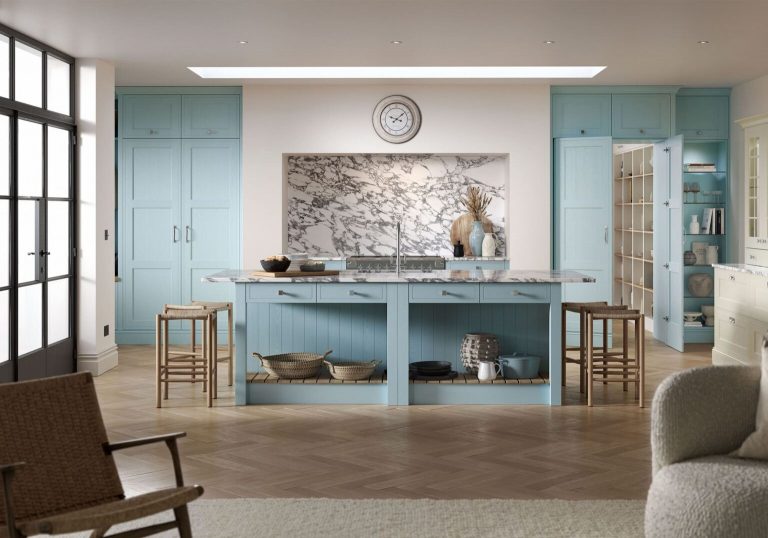 Winslow Pantry Blue & Porcelain