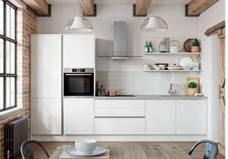 Zola Matte White
