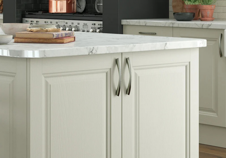 Brushed Bow Handles Shown On Jefferson Mussel